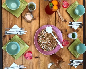 Granola and iced tea with www.thematmovement.com